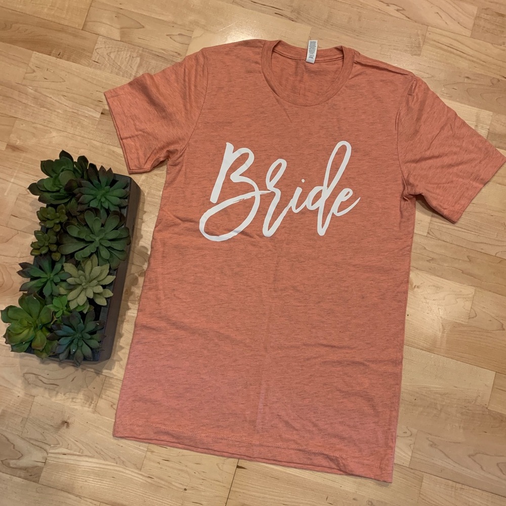 Long “Bride” tee 💍👰🏻 Super Cute!